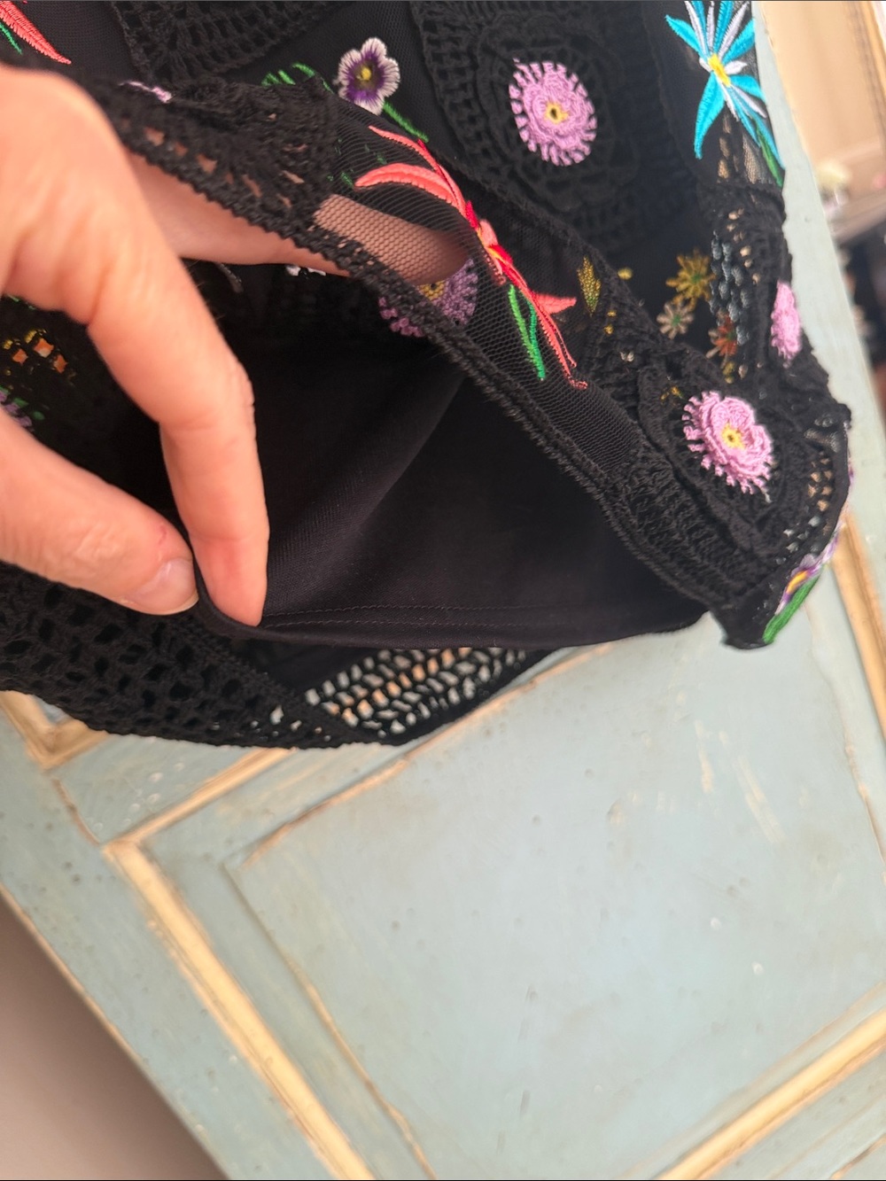 Boho Floral Granny Square Crochet Tank Top Black Embroidered Mesh M - Picture 3 of 12